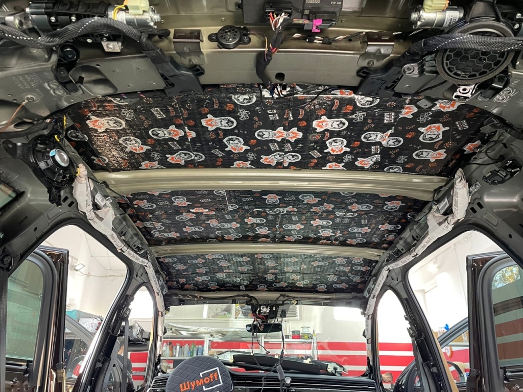 виброизоляция крыши ауди Q7