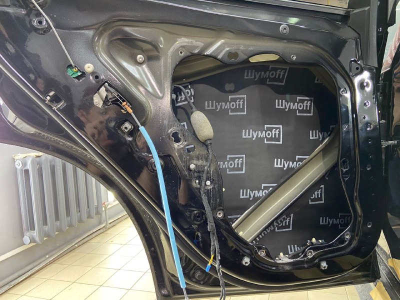Двери 2 сл шумоизоляция BMW X5 теплоизоляция фото