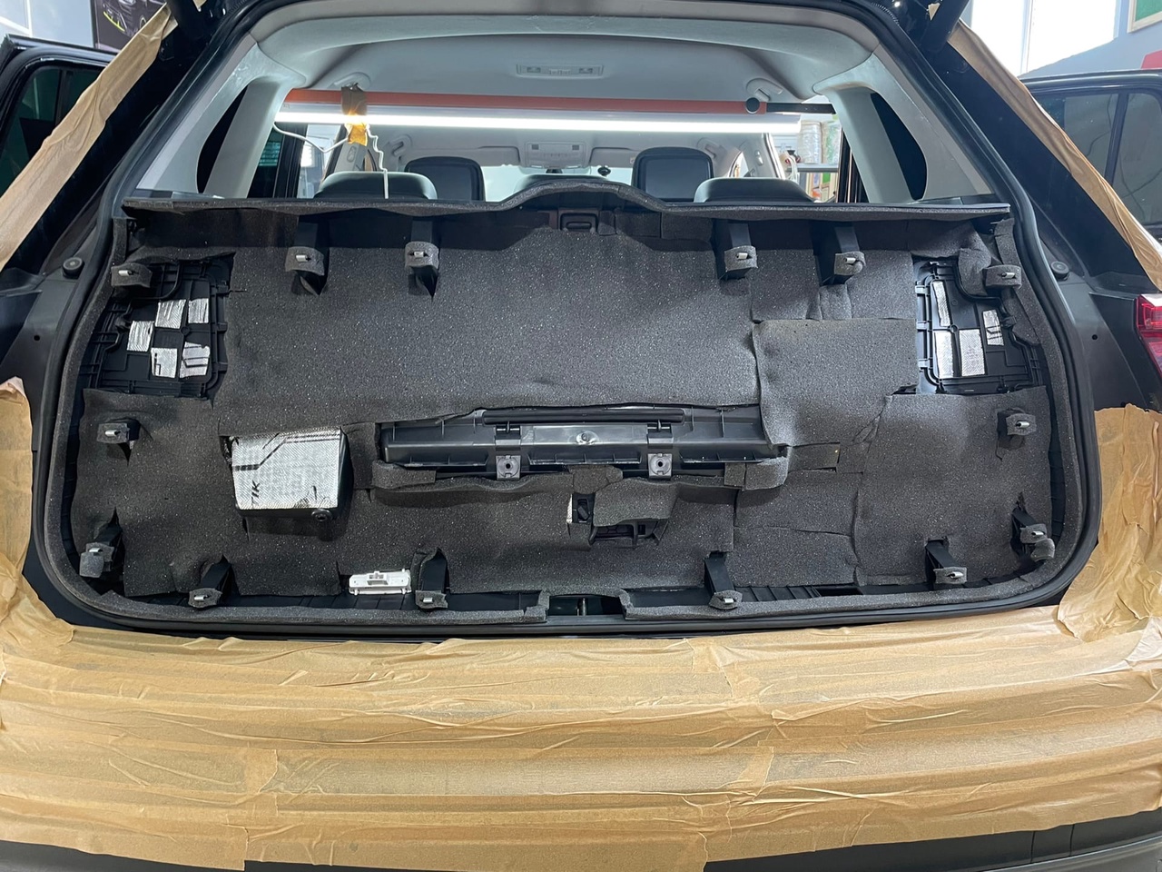 Volkswagen Tiguan 2 крышка багажника виброшумо шумоизоляция