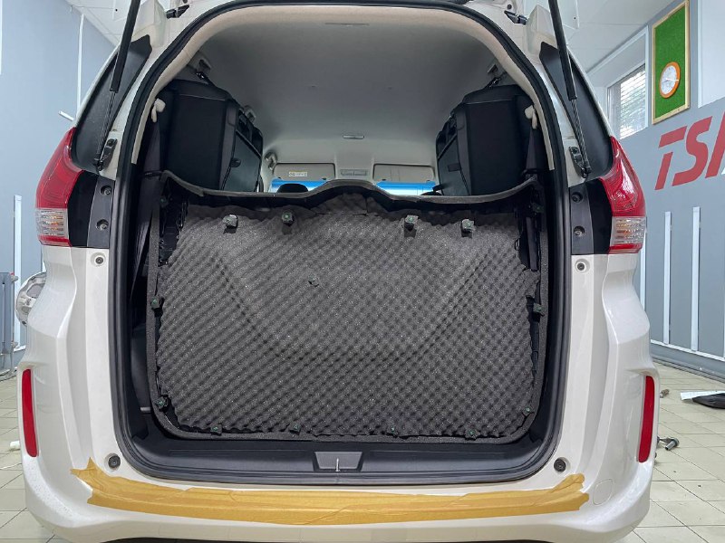 Крышка багажника вибро антискрип шумоизоляция Honda Freed фото